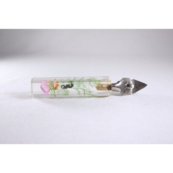 Vintage lucite clear float faux seahorse shells bottle opener tourist souvenir - Picture 3 of 12